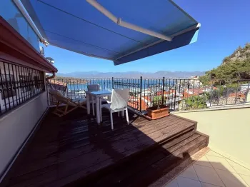 Spacious apartment minutes from marina town Karagozler